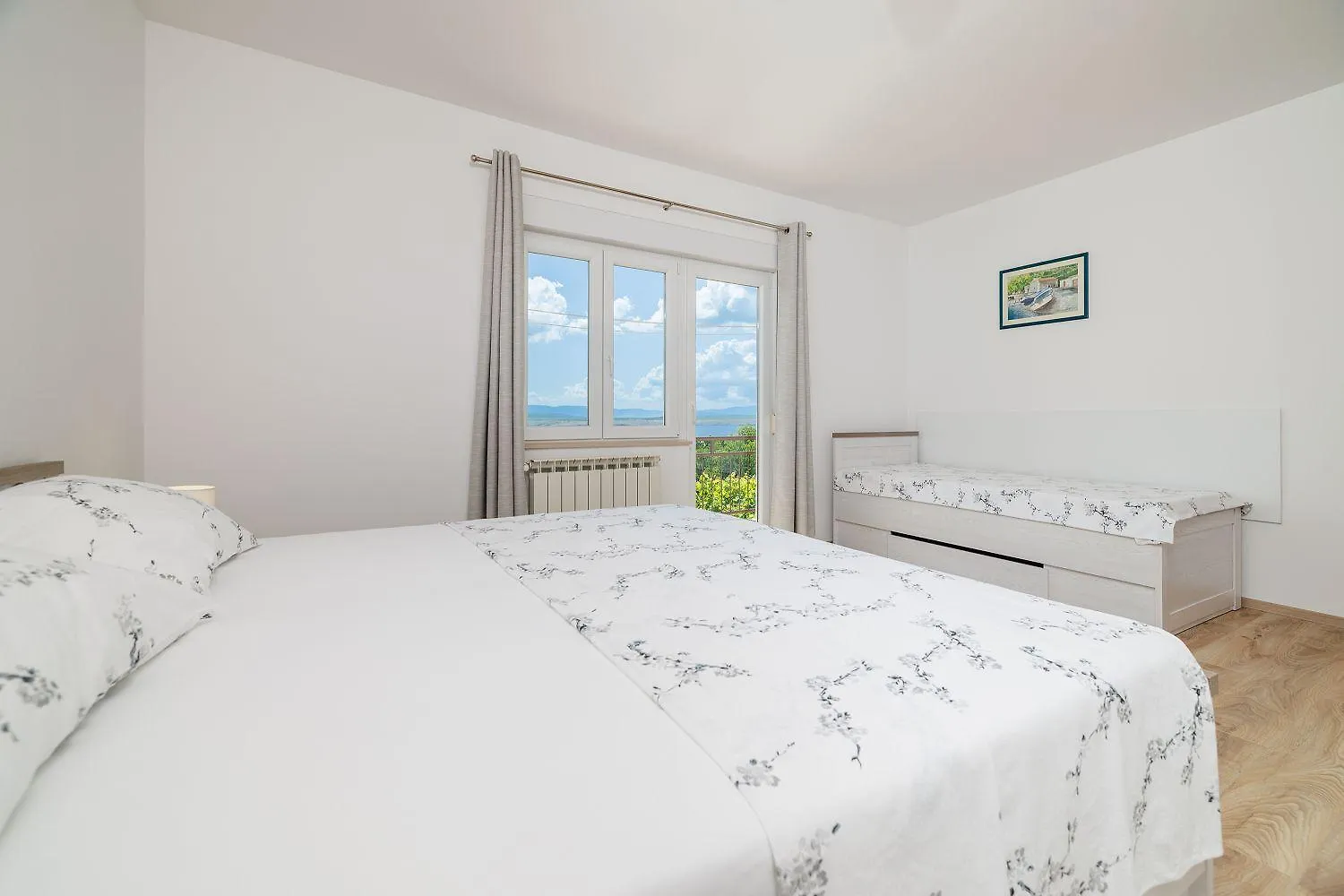 Charmantes Apartment Nur 600 Meter Zum Strand Mit Meerblick, Holzkohlegrill, Wifi Dramalj Croatia