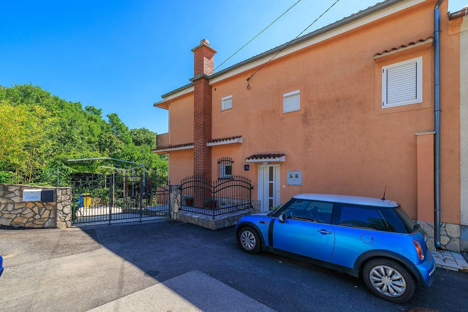 Charmantes Apartment Nur 600 Meter Zum Strand Mit Meerblick, Holzkohlegrill, Wifi Dramalj Croatia