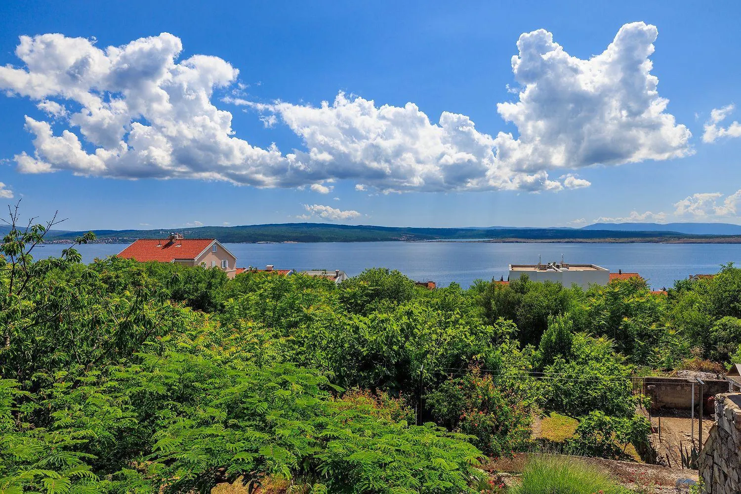 Charmantes Apartment Nur 600 Meter Zum Strand Mit Meerblick, Holzkohlegrill, Wifi Dramalj 0*,